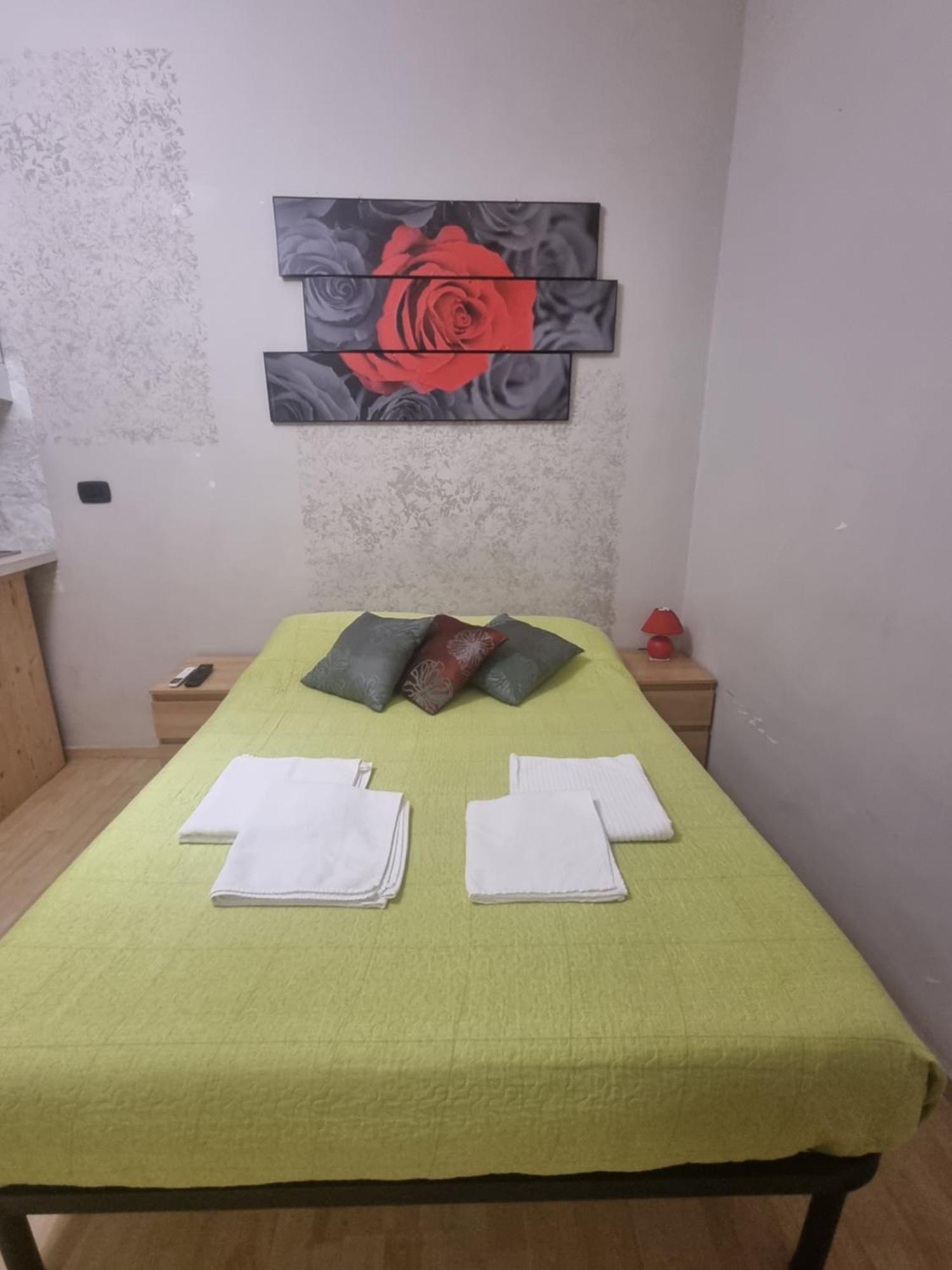 Bed and Breakfast Red Rose Rom Exterior foto